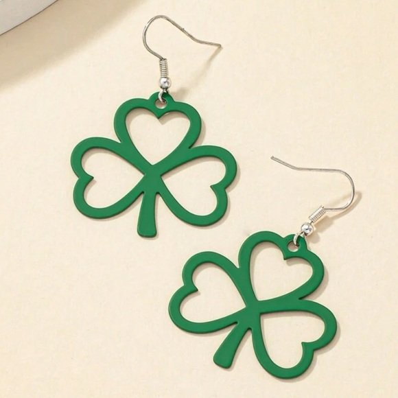 Shamrock Earrings - Picture 3 of 5